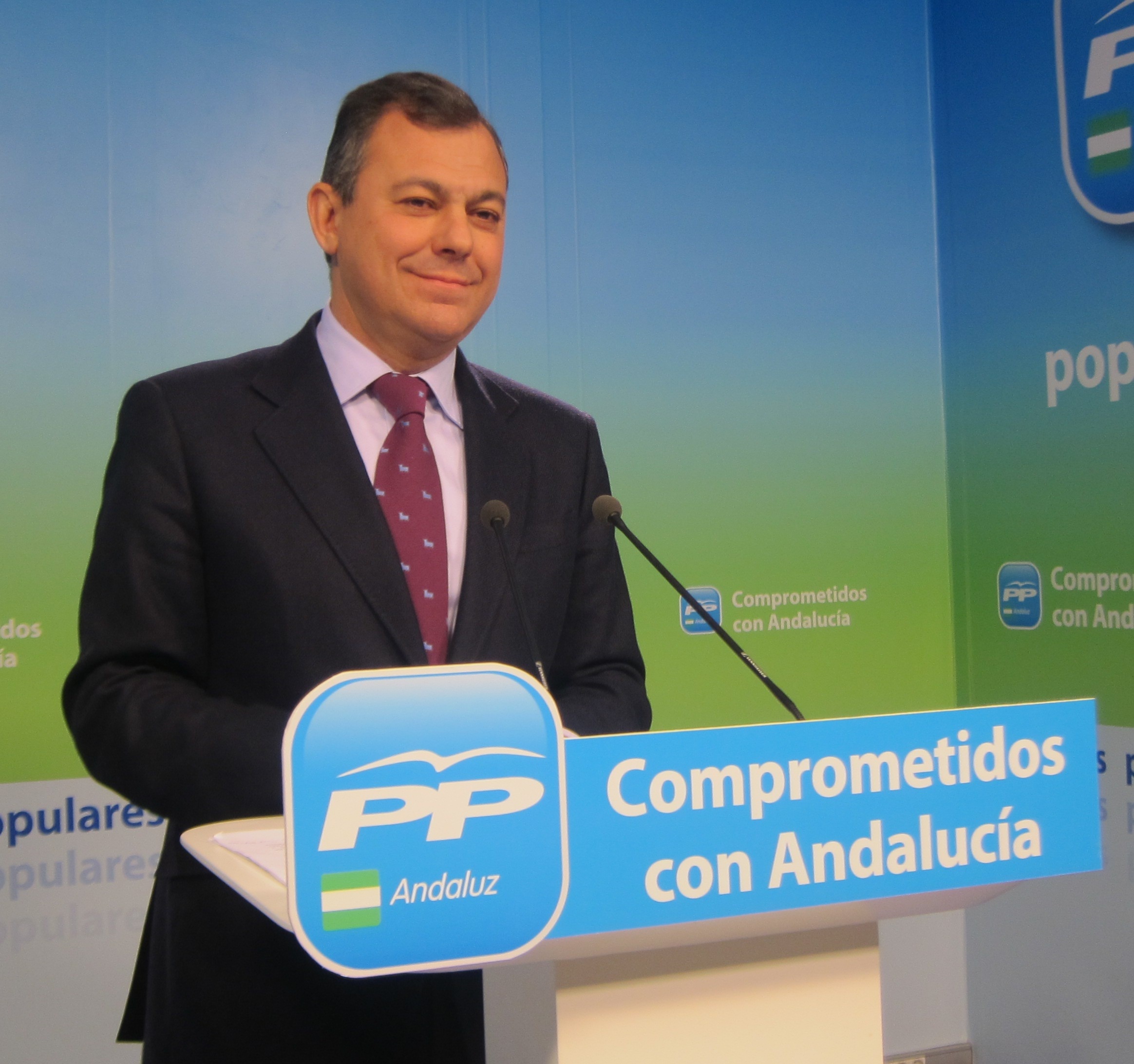 PP-A desmiente el pago de sobresueldos y reta a Griñán a decir como Rajoy que «quien la hace la paga» en los ERE