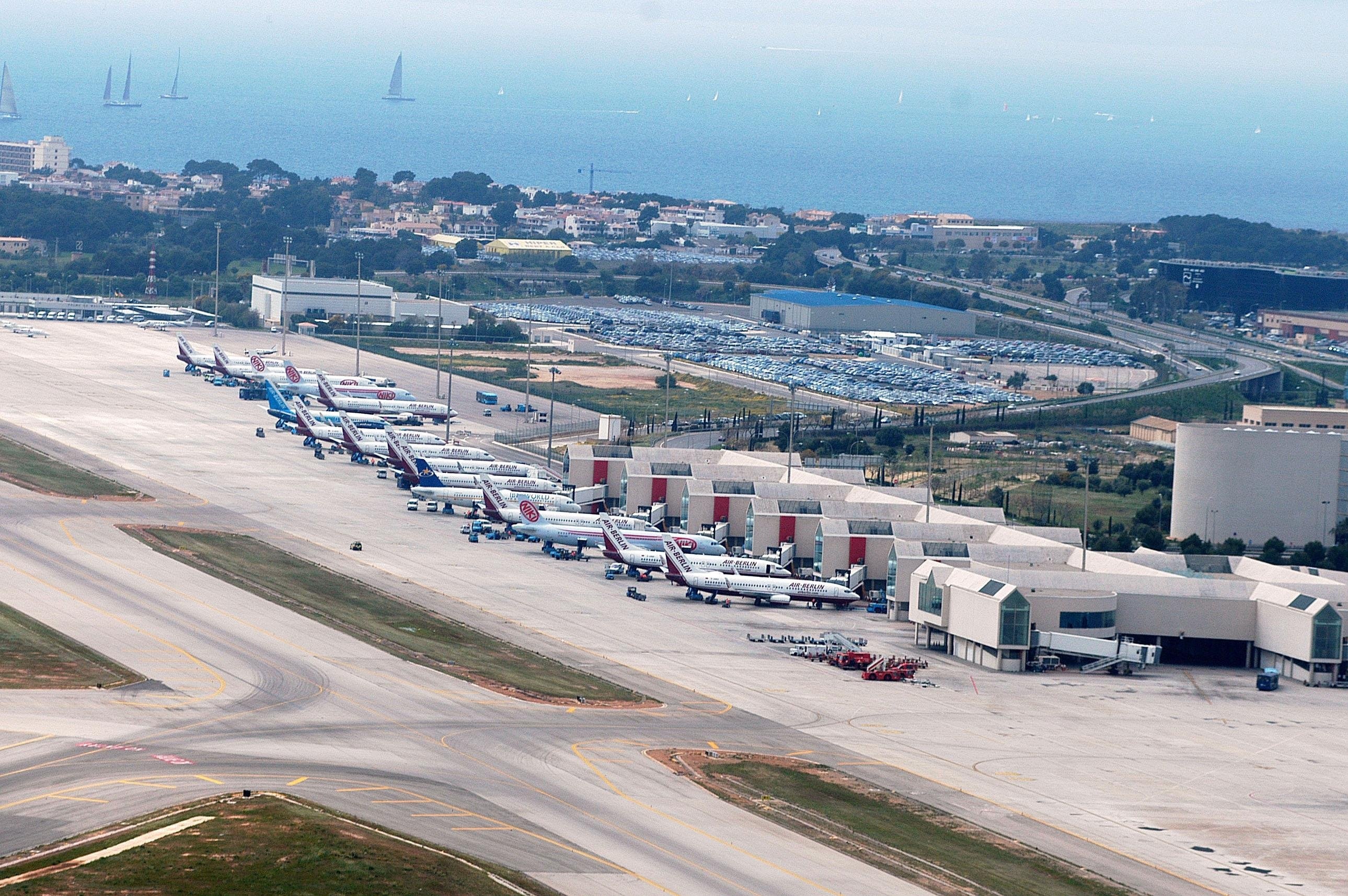 El Aeropuerto de Palma  aumenta un 2 5 la  cifra de 