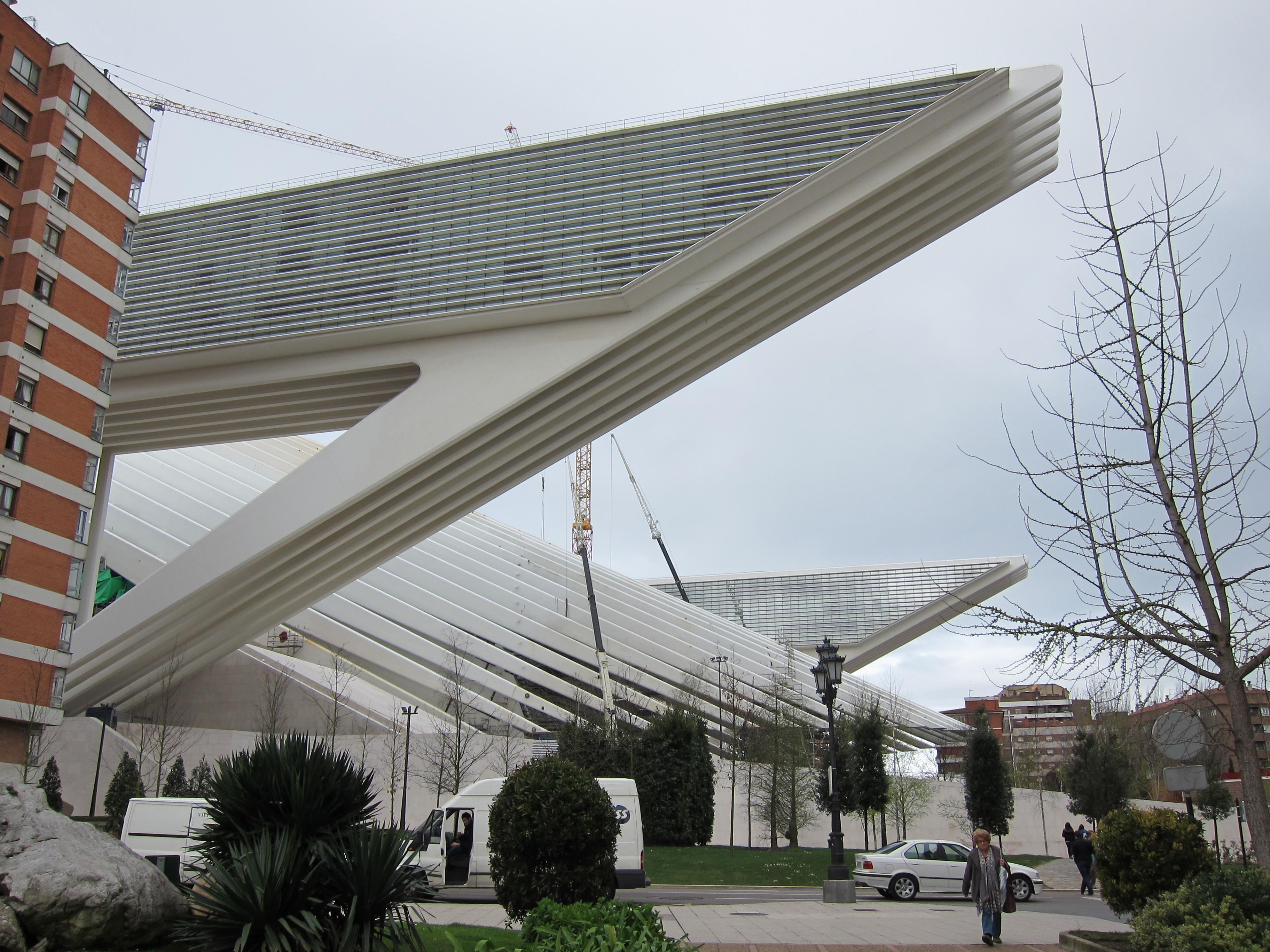El Ayuntamiento requiere a Jovellanos XXI informes técnicos del Calatrava ante posibles problemas de seguridad