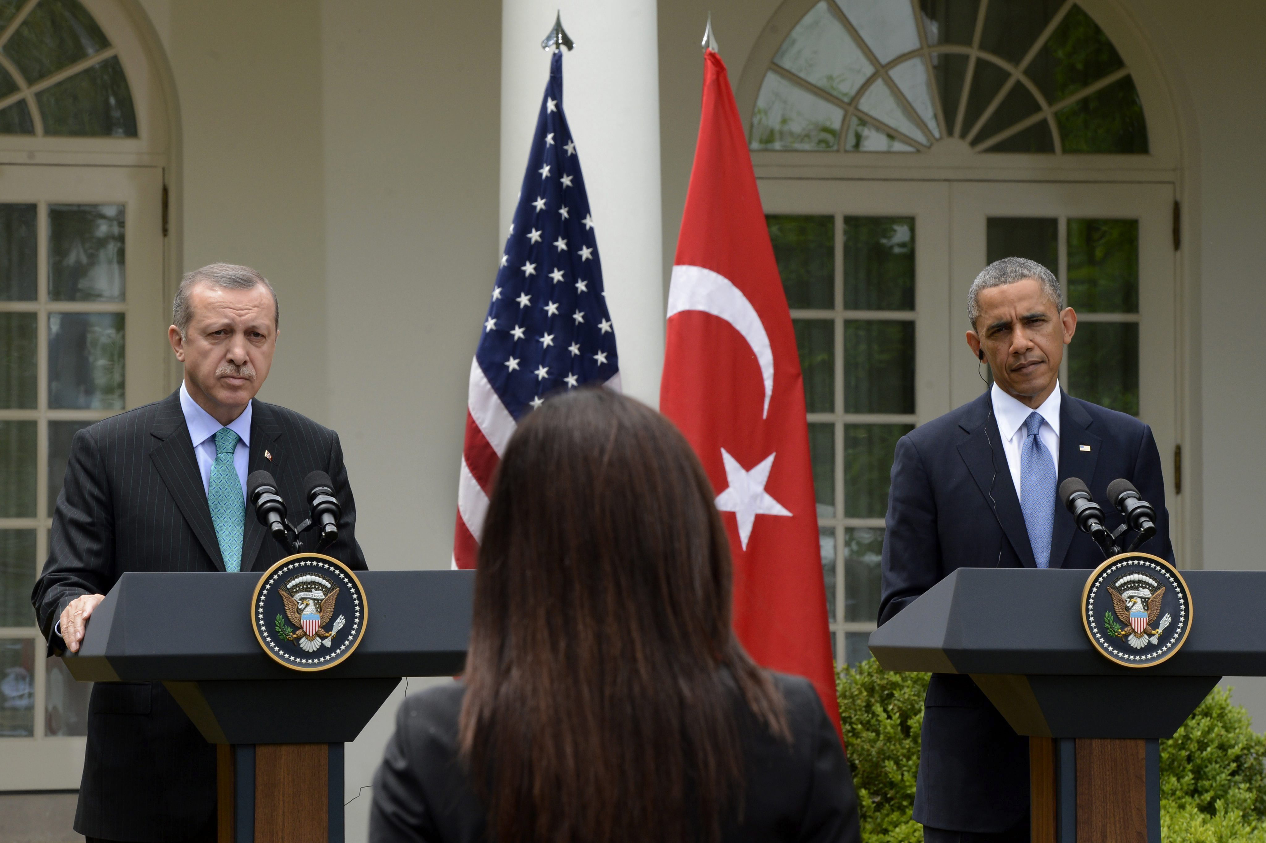 EEUU y Turquía exigen que Bashar al Asad debe abandonar el poder