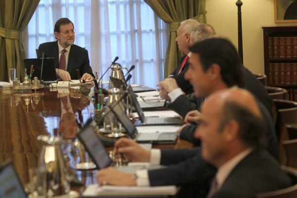 Rajoy sería el primer presidente de la democracia en no cambiar su gabinete