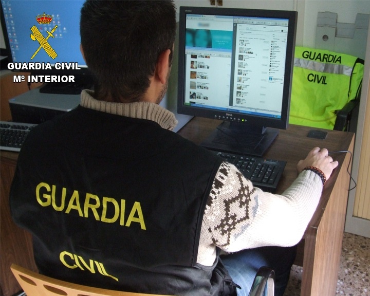 Guardia Civil detiene en Murcia al presunto autor de varios delitos de corrupción y prostitución de menores