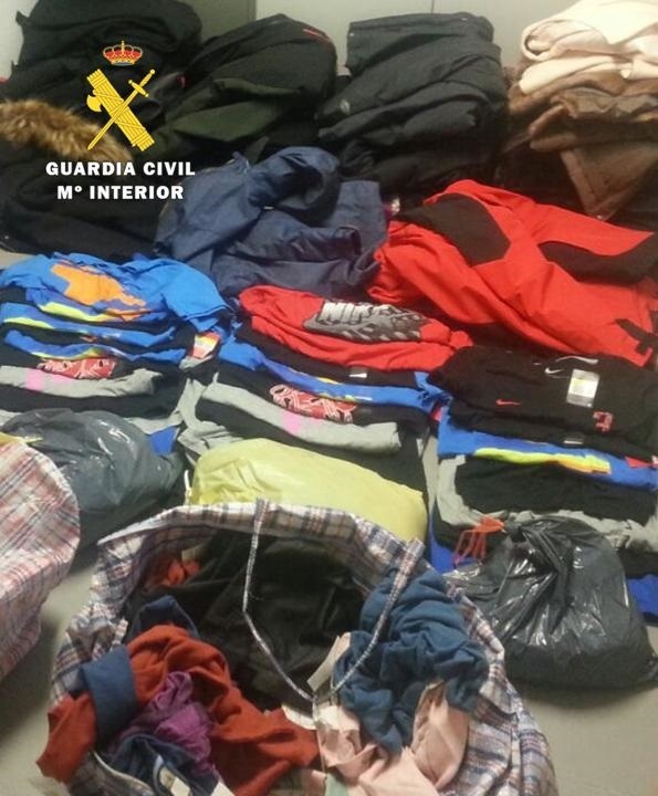 Imputada una mujer por vender en un pueblo de Burgos ropa previamente sustraída en Valladolid