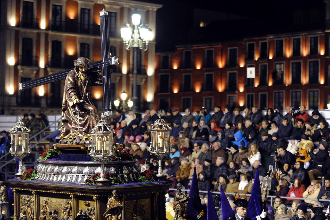 Horarios e Itinerarios de las procesiones de la Semana Santa de