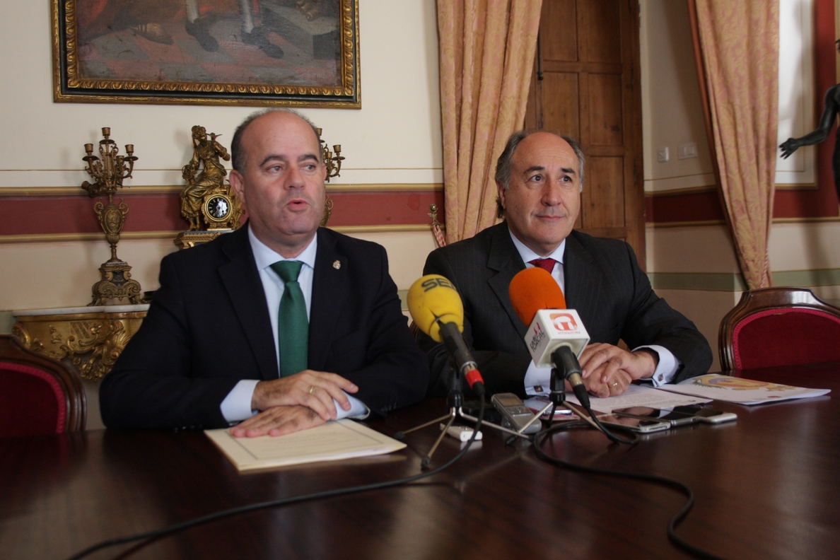 Antequera y Algeciras llaman a invertir en sus puertos e instan a que el corredor ferroviario sea «prioritario»