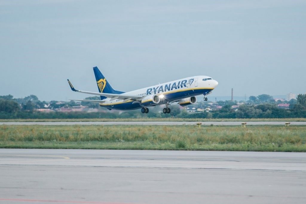 (Ampl.) Una empresa belga reclama más de 100.000 euros a Ryanair por cancelaciones y retrasos en otoño