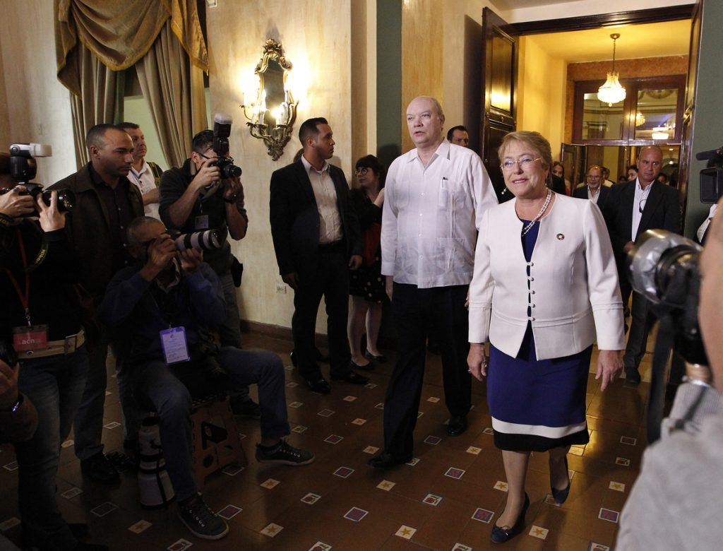 Bachelet espera que el próximo Gobierno mantenga su línea en la política exterior