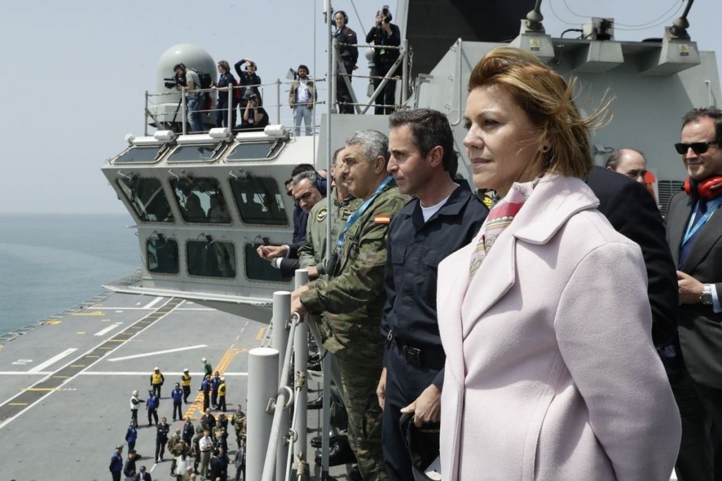 Cospedal destaca la «experiencia y solvencia» de España para que Rota acoja el mando de la Operación Atalanta