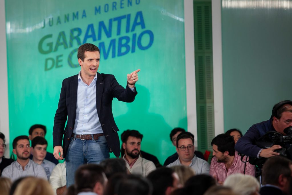 Casado anuncia negociaciones para gobernar Andalucía y ve ratificado su proyecto frente al «fracaso» de Sánchez