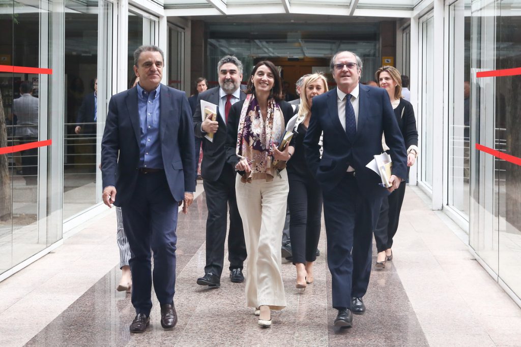 El PSOE recupera sus leyes en materia de igualdad, eutanasia y estabilidad presupuestaria